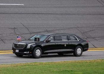 Patriotism Takes Center Stage at the 2025 Daytona 500 with Military Anthem Performance and Trump’s Grand Entrance