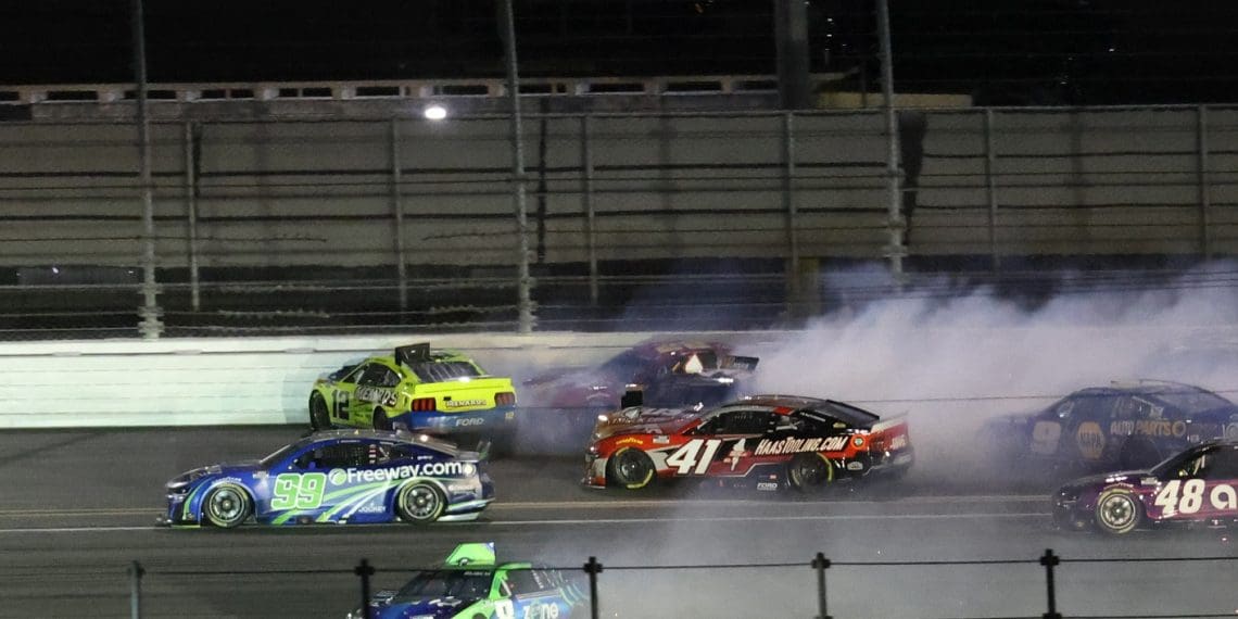 VIDEO – Joey Logano’s Daytona 500 Dream Ends in Carnage: A Devastating Wreck Shakes Up the Race