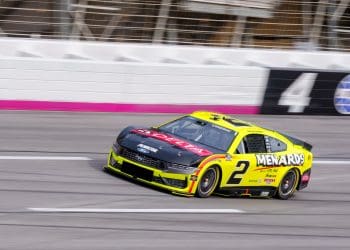 NASCAR Drama: Austin Cindric’s Response to Kyle Larson’s Aggressive Maneuver and Their Potential Rivalry