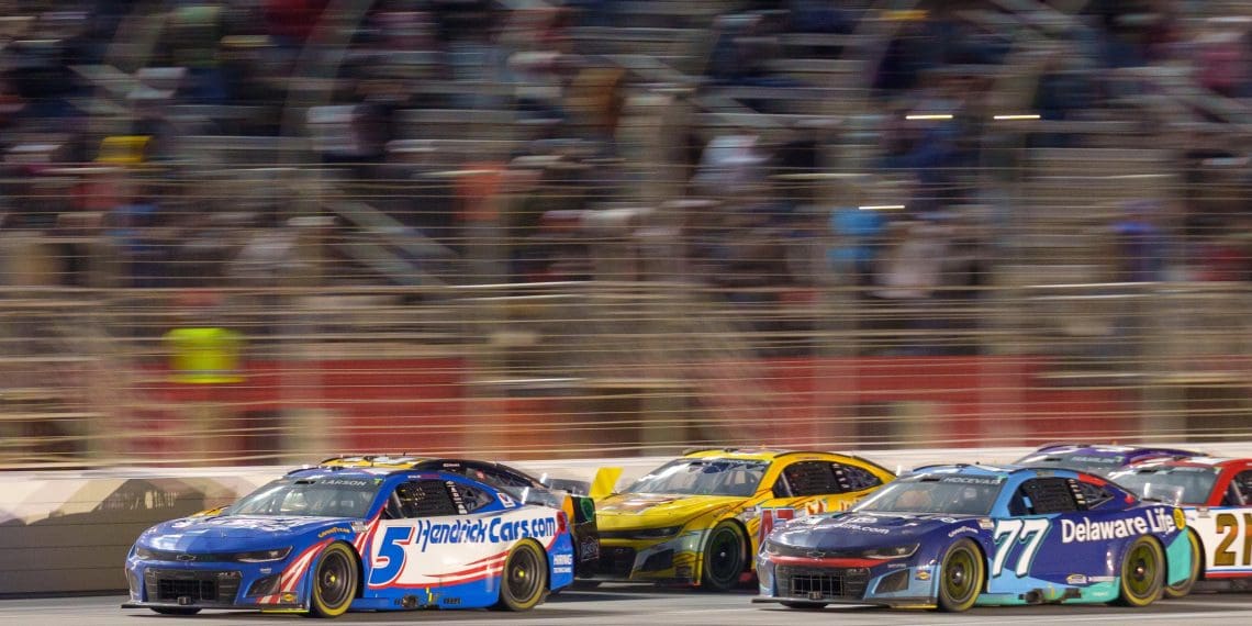 FOX Under Fire: NASCAR Fans Outraged Over Continuous Broadcasting Blunders at Atlanta and Daytona Races