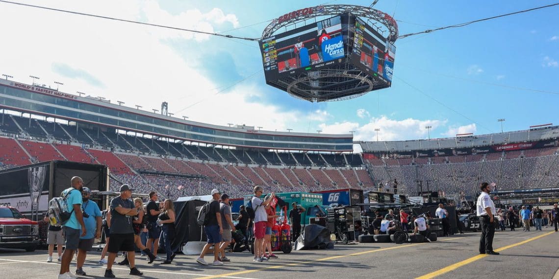 Super Bowl vs. Daytona 500? NASCAR Stands Its Ground as Scheduling Battle Looms