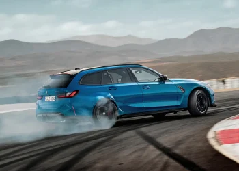BMW M3 Stays True to Its Roots: No Downsizing as AMG Struggles with Four-Cylinder C63