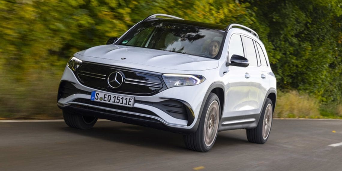 Mercedes chama às oficinas nos EUA mais de 7 mil unidade do EQB