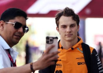 McLaren Secures Oscar Piastri’s Future Amid Red Bull’s Interest: Inside the Multi-Year Contract Extension