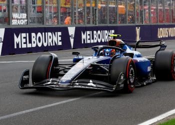 Carlos Sainz Optimistic Despite Challenges in Aus GP Qualifying: A New Chapter for Williams Team