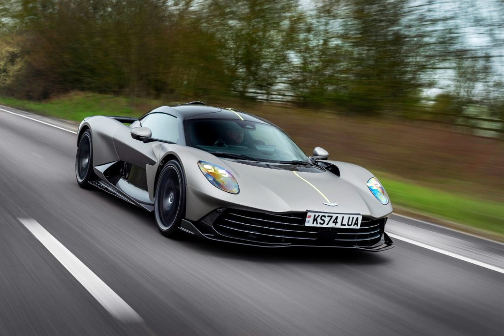 Aston Martin Valhalla está quase pronto para entrar em produção