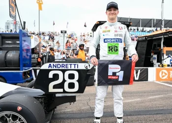 Dennis Hauger Shatters Track Record in Indy NXT Debut, Secures Pole for St. Petersburg Grand Prix