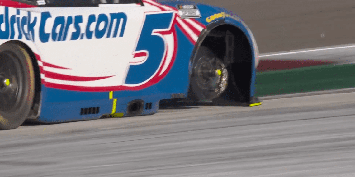 VIDEO – Kyle Larson’s Major Setback: NASCAR Star Faces Potential Penalty After Wheel Detachment Incident
