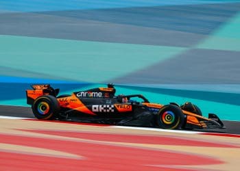 McLaren Holds Advantage Ahead of Australian Grand Prix, But Red Bull Counters with ‚Joker‘ Max Verstappen