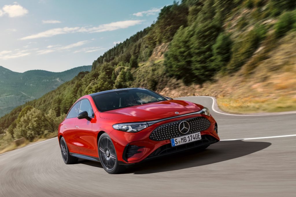 Nova geração do Mercedes CLA ganha versão elétrica com 792 km de autonomia