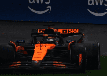 VIDEO – Tractor Skills Help Oscar Piastri Stay in Australian GP Despite Spin-Out