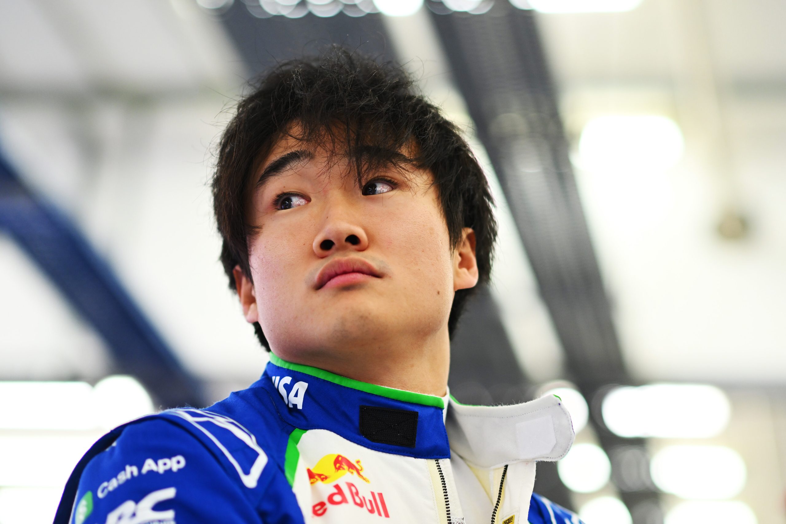 O Futuro de Yuki Tsunoda na F1 em Jogo: Red Bull e Honda Desafiam o Piloto a 'Motivar-se'