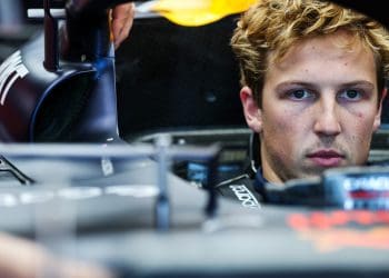 Red Bull’s Horner Stands by Lawson Despite Disappointing Start in Australian F1 Practice