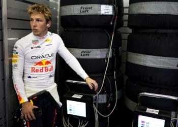 Liam Lawson’s Chinese GP Sprint Qualifying Struggle: A Tale of Overheated Tyres