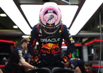 Rookie Liam Lawson Fires Back at McLaren CEO’s Critique of Red Bull’s Driver Choices