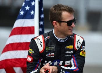 Kasey Kahne Stages Spectacular Comeback, Outshining Kyle Larson in High Limit Racing Series