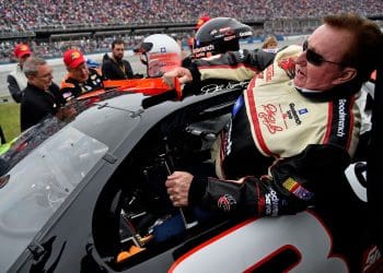 Dale Earnhardt’s Unheeded Warnings: How NASCAR’s Pursuit of Speed Led to Tragic Loss and Necessary Safety Reforms