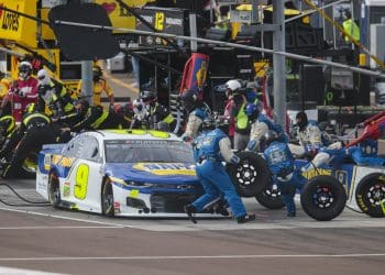 Chaos on the Track: The Unprecedented Pace Car Crash that Shook the 2024 NASCAR Cup Series Championship