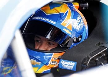 Kyle Larson’s Strategic Victory Amidst Corey Heim’s Unfortunate Breakdown at Homestead-Miami NASCAR Race