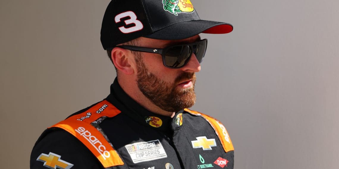 NASCAR Prodigy Shakes Up Legacy: Unveils Showstopper Dale Earnhardt Tribute Truck