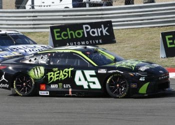 NASCAR Under Fire: Fans and Drivers Express Outrage over Inconsistent Race Officiating