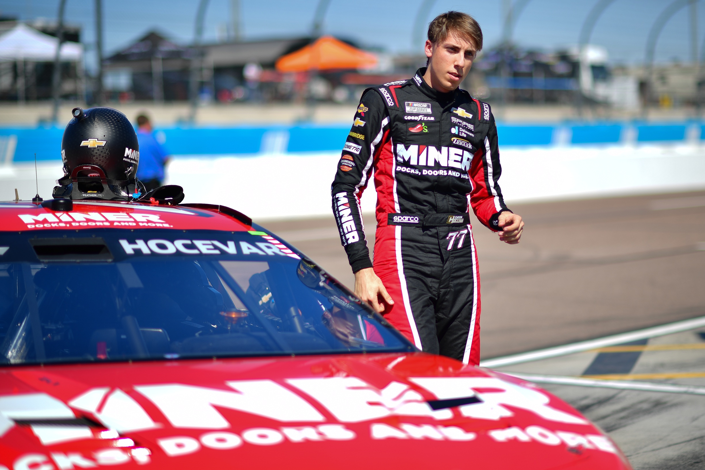 NASCAR: O Novato Carson Hocevar Desencadeia Debate sobre Agressividade nas Corridas