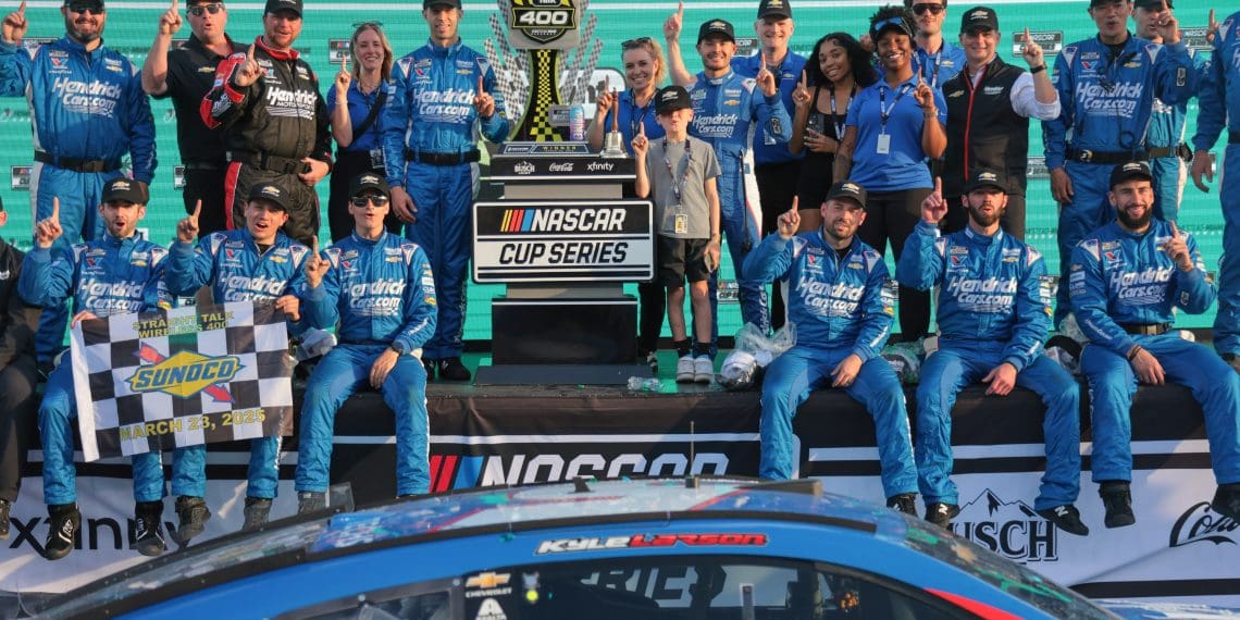 Channeling ‘The Intimidator’: How Kyle Larson’s Mind Games Triumphed at Homestead