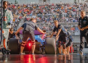 Carlos Sainz Stunned by Unprecedented F1 Challenges at Williams: A Racing Shockwave