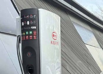 BYD apresenta a “Super e-Plataform” que permite carregamento tão rápidos como o abastecimento a gasolina