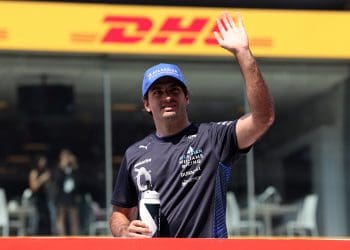 Carlos Sainz’s Epic Battle: Unlearning Ferrari Habits at Williams in Record Time