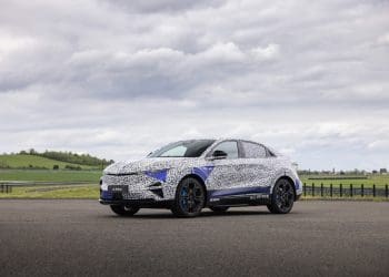 Alpine mostra novas imagens do A390 antes da estreia