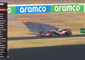 VIDEO – Piastri Triumphs Over Norris in Chaotic FP2 with Red Flags and Fire at Japanese GP