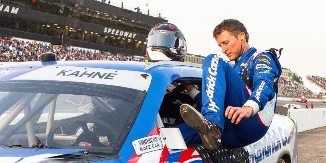Female Driver’s Catastrophic NASCAR Return: Kasey Kahne Suffers in Dramatic Collision at Rockingham