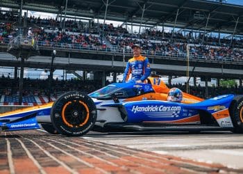 Kyle Larson’s Fiery Dual Challenge: Unveiling Hendrick’s Dazzling Indy/Charlotte Racing Colors