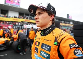 Verstappen’s Epic Showdown and Piastri’s Shock: Dramatic Twists in F1 Japanese Grand Prix