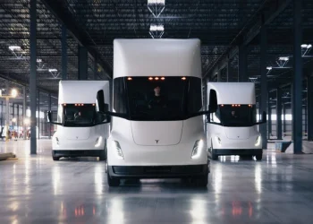 Tesla Semi vai entrar em produção no final do ano