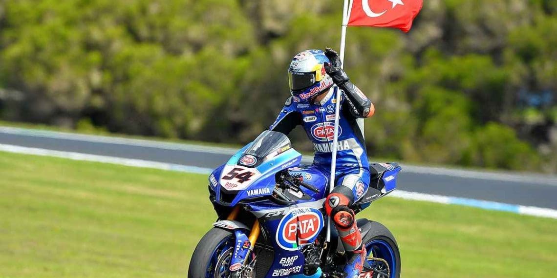Turkish Triumph: Toprak Razgatlioglu Dominates Wet Assen WorldSBK Superpole Race