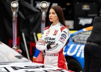 NASCAR Breakthrough: Female Driver Defies Hate, Fans Rally in Empowering Display