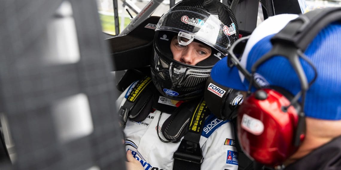 Denny Hamlin Hails Heroic Chandler Smith: Crushes Kyle Larson’s NASCAR Dreams, Urges Xfinity Rise