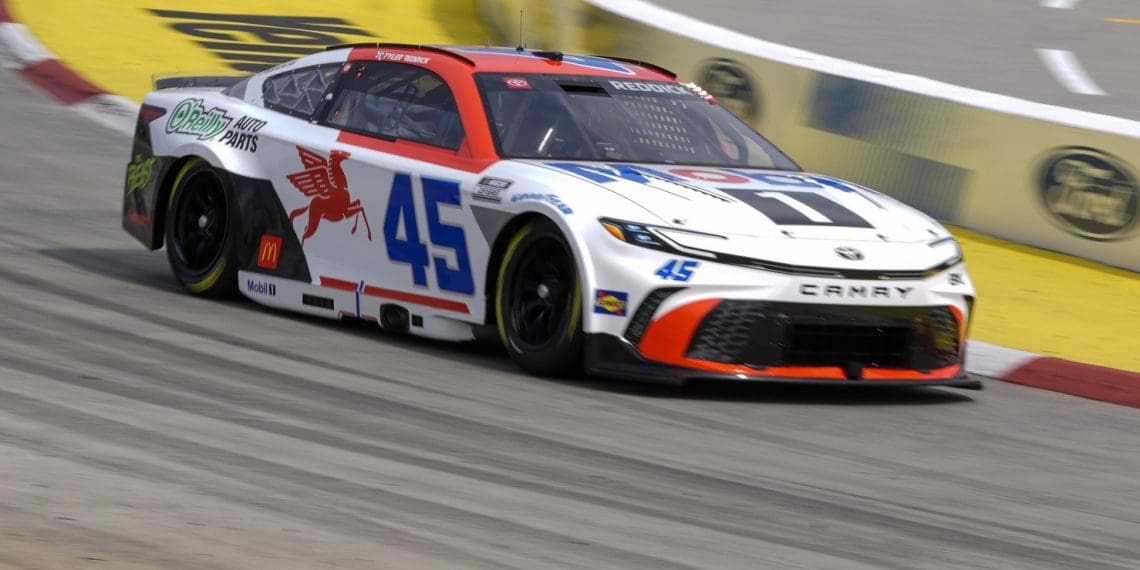 Reddick Roars: Unleashing Unstoppable Speed at NASCAR’s Darlington – Must-Read Racing Revelation