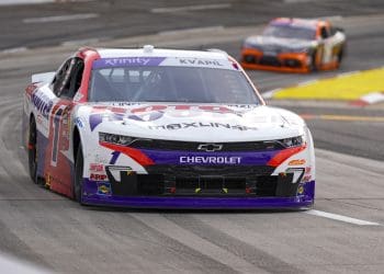 Carson Kvapil’s Epic Battle Against Kyle Larson at Bristol Motor Speedway Shocked Fans