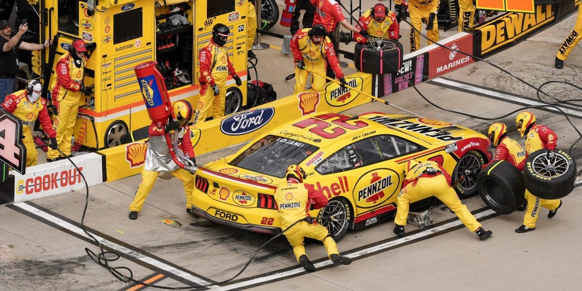 Racing Drama Unleashed: Ross Chastain Claps Back at Joey Logano’s Fiery Accusations