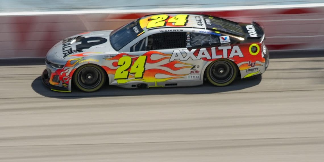 Byron Dominates Darlington, Clinches Pole Position in Spectacular Fashion