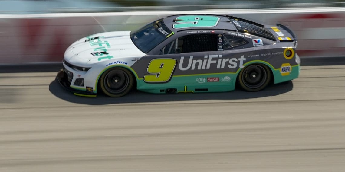 Chase Elliott’s Epic Showdown: Triumph, Heartache, and Redemption at Darlington Xfinity Race