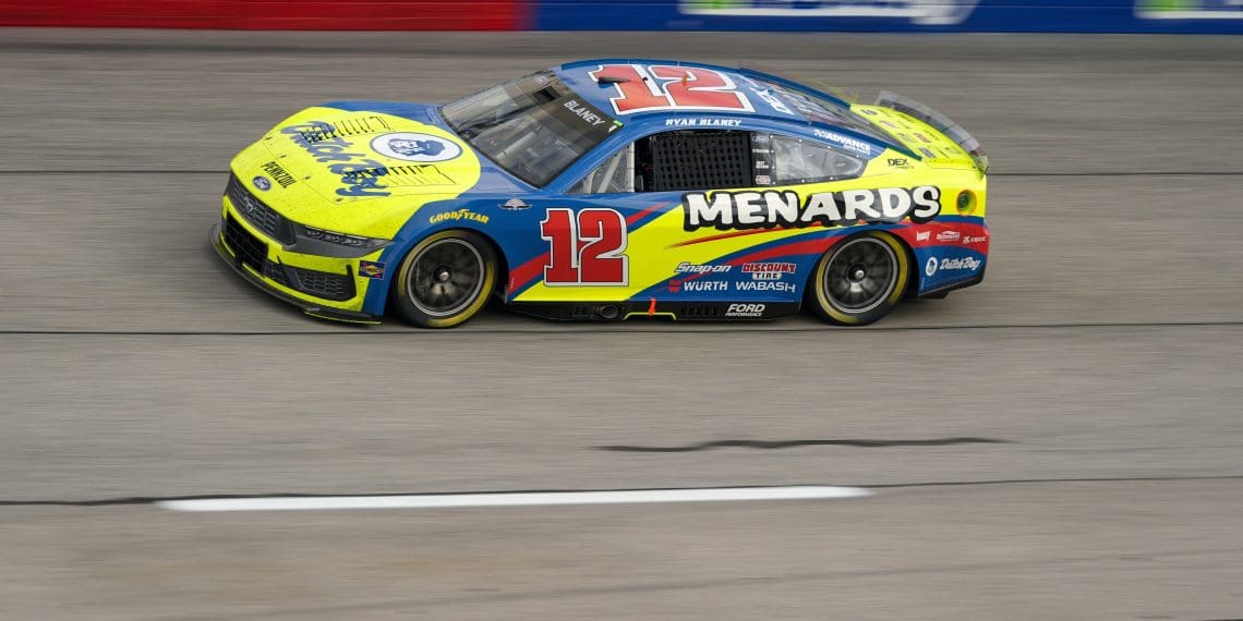 Heartbreak in Darlington: Ryan Blaney’s Epic Battle for Victory Ends in Crushing Defeat