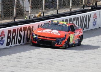 William Byron’s Epic Redemption at Bristol: Triumph Over Tire Chaos for HMS Shockwave