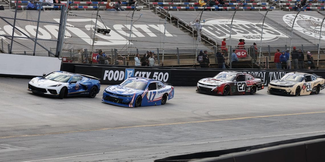 Revolutionary Movement: Fans Demand Rockingham’s Triumphant NASCAR Comeback Amidst Xfinity’s Record-Breaking Success