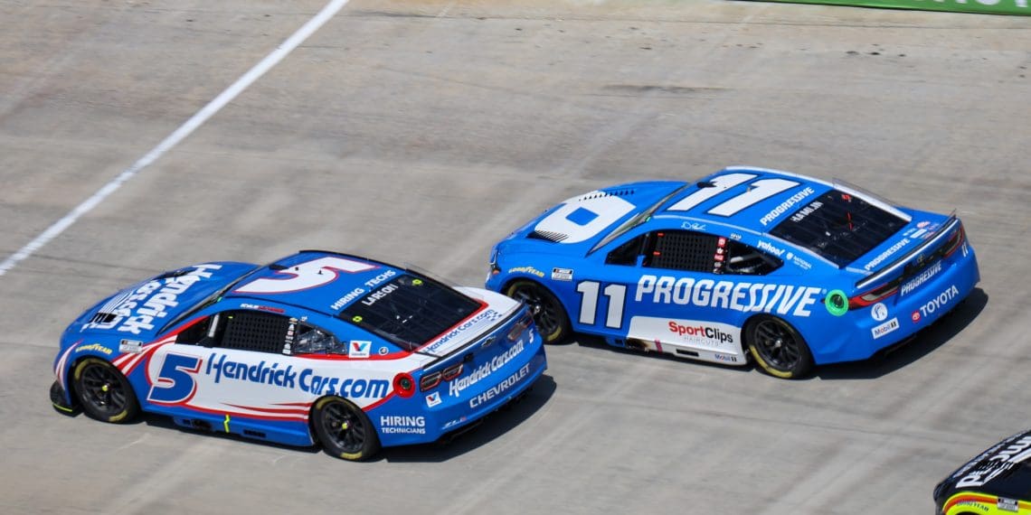 Kyle Larson’s Emotional Triumph: Dominates Bristol Cup Series in Victory for Late Friend