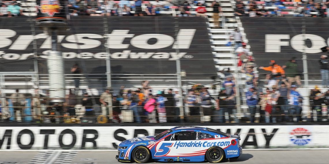 Kyle Larson Triumphs at Bristol in Emotional Victory, Leading 411 Laps for Second Win of 2025 Season