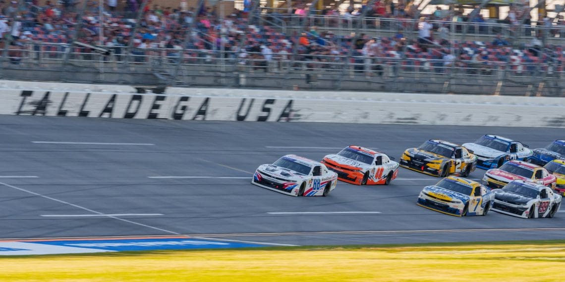 Dramatic NASCAR Talladega Wreck: Veteran’s Wisdom Saves Rookie’s Racing Dreams Amid Heartbreak